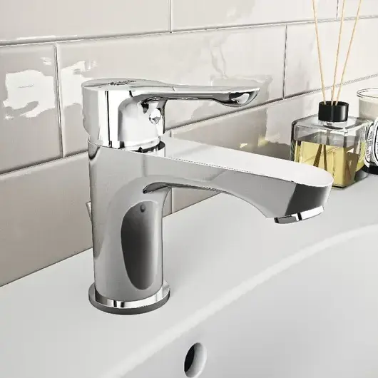Miscelatore monocomando lavabo cromato con piletta Alpha Ideal Standard Miscelatore monocomando lavabo cromato con piletta Alpha Ideal Standard Echome Aanbieding