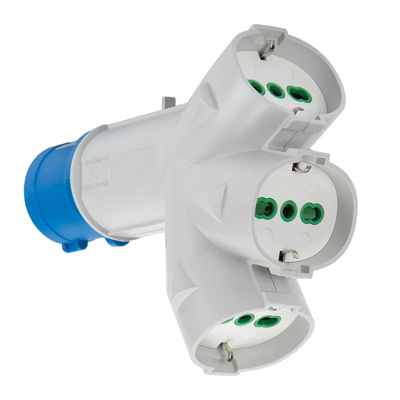Hoge Kwaliteit Adattatore industriale con 3 prese italo/tedesche bipasso triplex blu Fanton Adattatore industriale con 3 prese italo/tedesche bipasso triplex blu Fanton Echome