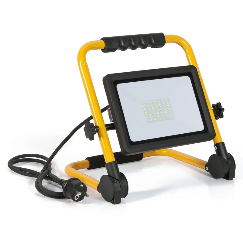 Proiettore LED con supporto S31 IP44 nero 30/50/100W 4000K Fanton Proiettore LED con supporto S31 IP44 nero 30/50/100W 4000K Fanton Echome Gereduceerde Prijs