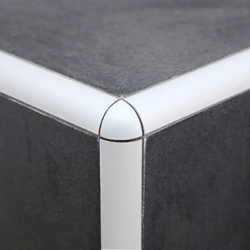 Voordeelprijs Angolo esterno alluminio verniciato bianco 8mm Protrim Profilpas