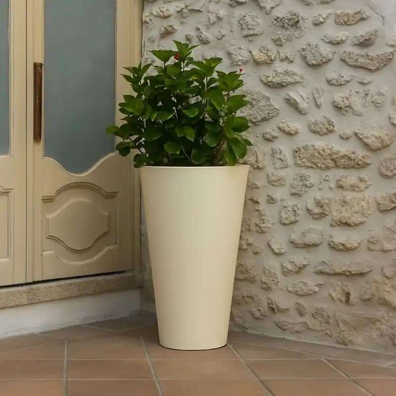 Portavaso in polietilene alto 90 cm - Gotico 90 Korting