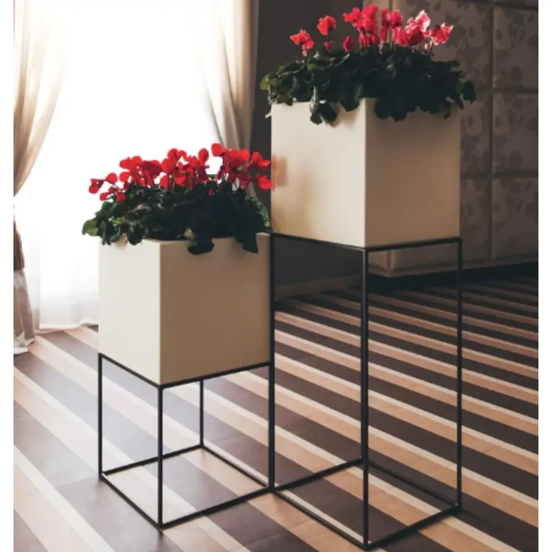 Bestseller Struttura metallica 40 cm per vaso Cube MONACIS