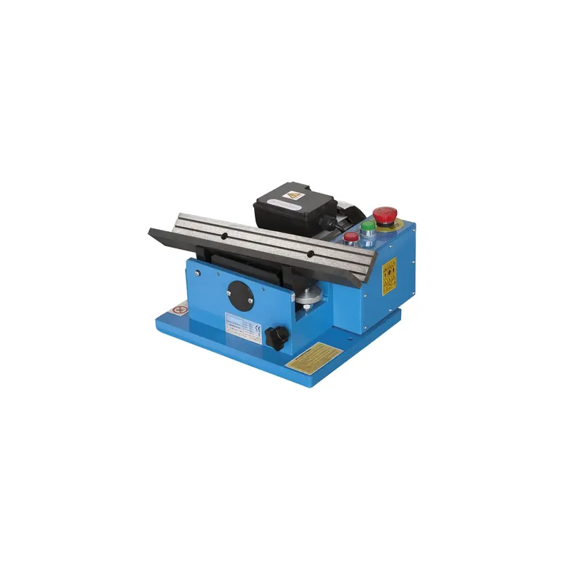 Smussatrice da banco FERVI 0560 con motore 230 V 50 Hz 250 W, smusso 45° 0 - 5 mm e velocità 2800 rpm Beperkt Aanbod