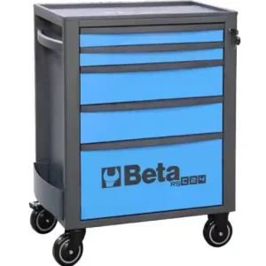 Direct Beschikbaar Carrello portautensili 5 cassetti Beta RSC24 blu 5015 r r r La cassettiera portautensili Beta RSC24 è l‘evoluzione della storica cassettiera C24S, progettata per soddisfare le esigenze di ogni professionista. r La struttura robusta e i materiali impiegati garantiscono un‘elevata qualità e una lunga durata nel tempo. r Il design, ispirato al mondo Racing, conferisce alla cassettiera uno stile accattivante e inconfondibile. r r r
CARATTERISTICHE GENERALI r r r Piano di lavoro rinforzato in ABS, solido e robusto r Piano di appoggio multifunzione con bordi anticaduta e 8 fori per l‘alloggiamento dei giravite r 4 ruote Ø 125 mm di cui 2 fisse e 2 girevoli (una con freno) r Serratura di sicurezza centralizzata frontale r Capacità di carico statico pari a 800 kg r Porta flaconi laterale integrato, applicabile su entrambi i lati r Piano dei cassetti protetto da tappetini di gomma espansa r Possibilità di inserire in ogni cassetto fino a 4 vassoi morbidi in EVA o termoformati rigidi in ABS r Modello 5 cassetti RCS24 /5 da 588x367 mm a estrazione totale, montati su guide telescopiche a sfera r 2 cassetti altezza 70 mm r 2 cassetti altezza 140 mm r 1 cassetto altezza 280 mm r r
", "sku" "09769786_", "brand" { "@type" "Thing", "name" "BETA UTENSILI" }, "offers" { "@type" "Offer", "priceCurrency" "EUR", "price" "602.00", "itemCondition" "http //schema.org/NewCondition", "availability" "http //schema.org/InStock", "url" "https //www.toolshopitalia.it/shop/banchi-lavoro-e-carrelli-portautensili/carrello-portautensili-5-cassetti-beta-rsc24-blu-5015", "seller" { "@type" "Organization", "name" "ToolShop Italia - Ferramenta Online" } }
}