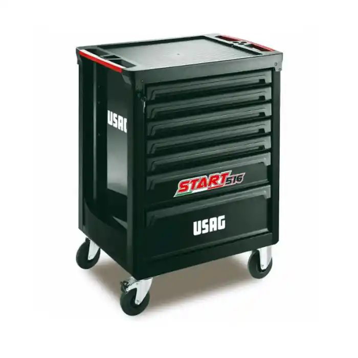 Carrello porta utensili Usag START 516 ST7NV 7 cassetti (vuoto) U05160117 r r r Piano di lavoro in ABS ad alta resistenza con bordo anticaduta da 15 mm r Doppia maniglia di trasporto per una maggior manovrabilità r Cassetti ad estrazione totale montati su guide telescopiche a sfera r Possibilità di inserire 3 moduli porta utensili per ogni cassetto r Maniglie per apertura cassetti in ABS ad alta resistenza r Tappetini interni in gomma antiolio r Chiusura di sicurezza a serratura centralizzata r Fornito con sistema porta flaconi posizionabile a destra o a sinistra (codice ricambio SER.SBR2) r Ruote in gomma antiolio (Ø 125 mm) due fisse e due pivottanti (una con freno) r Struttura e cassetti in lamiera d’acciaio con verniciatura epossidica, colore nero RAL 9005 r Fornito con ruote già assemblate alla struttura r Carico statico massimo 800 kg r Portata massima cassetti 40 kg r r r
Dimensioni interne cassetti r r r 5 cassetti 570x420x60 mm r 1 cassetti 570x420x130 mm r 1 cassetto 570x420x200 mm r Codice U05160117 r Dimensioni carrello mm 779x515x972 r Peso Kg 56 r r
", "sku" "09777521", "brand" { "@type" "Thing", "name" "USAG" }, "offers" { "@type" "Offer", "priceCurrency" "EUR", "price" "588.00", "itemCondition" "http //schema.org/NewCondition", "availability" "http //schema.org/InStock", "url" "https //www.toolshopitalia.it/shop/banchi-lavoro-e-carrelli-portautensili/carrello-porta-utensili-usag-start-516-st7nv-7-cassetti-vuoto-u05160117", "seller" { "@type" "Organization", "name" "ToolShop Italia - Ferramenta Online" } }
} Direct Verzonden