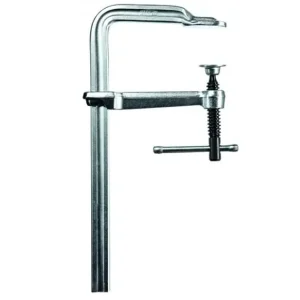 Strettoio morsetto Classix a vite BESSEY GS r r r In acciaio con impugnatura a travertino r Forza di serraggio fino a 5.000 N r Asta di fissaggio e di scorrimento bonificate per un serraggio elastico r Traversino con estremità arrotondate per una semplice trasmissione della forza durante il serraggio r r r
DIMENSIONI DISPONIBILI r r r GS20K - Apertura 200mm r GS25K - Apertura 250mm r GS30K - Apertura 300mm r GS40K - Apertura 400mm r GS50K - Apertura 500mm r GS60K - Apertura 600mm r GS80K - Apertura 800mm r r
", "sku" "09627550", "brand" { "@type" "Thing", "name" "BESSEY" }, "offers" { "@type" "Offer", "priceCurrency" "EUR", "price" "30.50", "itemCondition" "http //schema.org/NewCondition", "availability" "http //schema.org/InStock", "url" "https //www.toolshopitalia.it/shop/pinze-tronchesi-strettoi/strettoio-morsetto-classix-in-acciaio-a-vite-bessey-gs-mm-200", "seller" { "@type" "Organization", "name" "ToolShop Italia - Ferramenta Online" } }
} Koop Vandaag