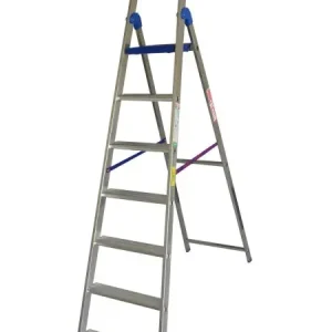 Scala in alluminio Marchetti Climb Evo 7 gradini (6 gradini + pedana) m 2,60 r r r Codice prodotto 20876 r altezza massima della scala 2,60 m r altezza max del piano di lavoro 1,70 m r Gradini piani antisdrucciolo mm 80 r Dimensioni montanti mm 60x20 r Distanza tra i gradini mm 280 r Altezza parapetto cm 60 r r r
CARATTERISTICHE r r r Scala doppia in alluminio elettrosaldato a gradini piani (mm 80) ad un tronco di salita, provvista di piattaforma e guarda corpo. r Il gradino piano è stato progettato appositamente per la comodità dell‘operatore. r La ribordatura permette di evitare rotture, torsioni e sfilamento accidentale del gradino. r Vaschetta portaoggetti con fori porta attrezzi e gancio portasecchio. r Piattaforma automatica mm 270x250. La piattaforma si blocca automaticamente durante l‘utilizzo tramite il gancio di sicurezza. r Tacchi antisdrucciolo. r Cinghie di sicurezza antiapertura maggiorate r Rinforzo tronco di sostegno (a partire dalla 8 gradini) r Spessore chiusa cm 15 r Etichette adesive con norme di riferimento e codice a barre r Imballo in termoretraibile r r
", "sku" "09646353", "brand" { "@type" "Thing", "name" "MARCHETTI" }, "aggregateRating" { "@type" "AggregateRating", "ratingValue" "5.00", "reviewCount" "1" }, "offers" { "@type" "Offer", "priceCurrency" "EUR", "price" "152.00", "itemCondition" "http //schema.org/NewCondition", "availability" "http //schema.org/InStock", "url" "https //www.toolshopitalia.it/shop/scale-e-ponteggi/scala-in-alluminio-marchetti-climb-evo-7-gradini-m2-60", "seller" { "@type" "Organization", "name" "ToolShop Italia - Ferramenta Online" } }
} Beperkt Aanbod