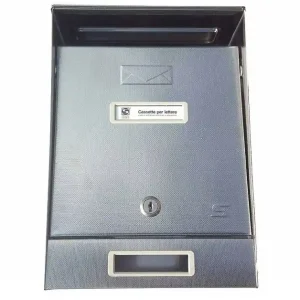Premium Cassetta postale in acciaio inox DTL 18 /10 Silmec 10-001.25 con tetto apribile r r r Cassetta posta tradizionale con tetto parapioggia r Interamente realizzata in acciaio inox 18 /10 DTL r Serratura a cilindro con due chiavi numerate. r Spioncino e portanome intercambiabili, in materiale plastico. r r r
Dati tecnici r r r Acciaio inox DTL r Finitura Zigrinato r Impostazione frontale e dall‘alto r Apertura imbucalettere 170 x 27 mm r Dimensioni L 220mm x H 325mm x P 75 /110mm r r
", "sku" "09757059", "brand" { "@type" "Thing", "name" "SILMEC" }, "offers" { "@type" "Offer", "priceCurrency" "EUR", "price" "45.05", "itemCondition" "http //schema.org/NewCondition", "availability" "http //schema.org/InStock", "url" "https //www.toolshopitalia.it/shop/cassette-postali/cassetta-postale-in-acciaio-inox-dtl-18-10-silmec-10-001-25-con-tetto-apribile", "seller" { "@type" "Organization", "name" "ToolShop Italia - Ferramenta Online" } }
}