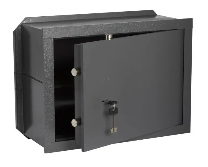Betaalbaar Cassaforte ad incasso Cisa 82010.91 con chiave a doppia mappa r r r Dimensioni esterne L490 x H620 x P250 mm r Dimensioni interne L472 x H602 x P200 mm r Frontale in acciaio spessore 8 mm r Catenacci in acciaio diametro 22 mm r Sistema di chiusura con chiave doppia mappa. r r r
CARATTERISTICHE TECNICHE r r r Frontale monoblocco in acciaio spessore 8 mm r Assemblaggio dei componenti di tenuta con saldature robotizzate r Catenacci girevoli in acciaio nichelato diametro 22 mm r Piastra di protezione della serratura in acciaio carbonitrurato r Speciale verniciatura a forno ad alta resistenza contro la corrosione r Serratura e meccanismi fissati direttamente allo sportello r r r
DOTAZIONE r r r 2 Ripiani interni r Foglio istruzioni r Istruzioni d‘installazione r r
", "sku" "00201216", "brand" { "@type" "Thing", "name" "CISA" }, "offers" { "@type" "Offer", "priceCurrency" "EUR", "price" "465.50", "itemCondition" "http //schema.org/NewCondition", "availability" "http //schema.org/InStock", "url" "https //www.toolshopitalia.it/shop/casseforti/cassaforte-ad-incasso-con-chiave-cisa-82010-91-cm-49x62x25", "seller" { "@type" "Organization", "name" "ToolShop Italia - Ferramenta Online" } }
}
