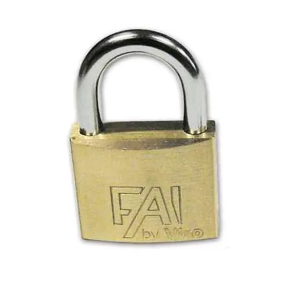 Nieuw Lucchetto rettangolare ad arco corto VIRO FAI 556 (mm 60) r r r Corpo in ottone massiccio satinato, con spigoli smussati antiabrasione. r Arco in acciaio cementato e temprato per una grande resistenza al taglio, ramato, nichelato e cromato per una grande resistenza alla corrosione. r Chiavi in ottone nichelato, 2 in dotazione. r r r
Meccanismo r r r chiusura a scatto; r chiave estraibile sia a lucchetto chiuso che aperto; r pistoncini in ottone; r contropistoncini in ottone; r 2 scrocchi molleggiati in ottone r molle pistoncini in bronzo fosforoso; r molle scrocchi in acciaio armonico classe D; r molla arco in acciaio armonico classe D. r r r
Dimensioni r r r misure del corpo mm 60x43x19 r ø arco mm 9,5 r luce arco mm 35 r r
", "sku" "00469173", "brand" { "@type" "Thing", "name" "VIRO" }, "offers" { "@type" "Offer", "priceCurrency" "EUR", "price" "15.95", "itemCondition" "http //schema.org/NewCondition", "availability" "http //schema.org/InStock", "url" "https //www.toolshopitalia.it/shop/lucchetti/lucchetto-in-ottone-massiccio-ad-arco-corto-viro-556-fai-60-mm", "seller" { "@type" "Organization", "name" "ToolShop Italia - Ferramenta Online" } }
}