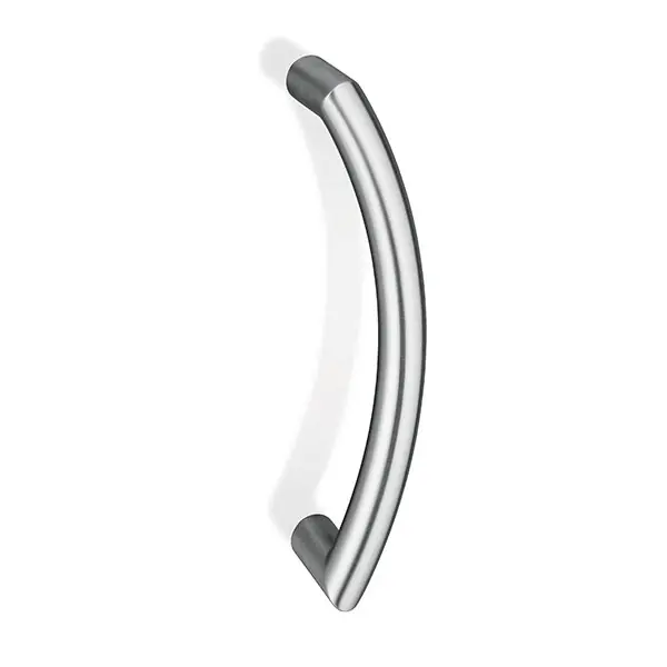 Maniglione in acciaio inox calandrato Ø30 con supporti saldati a spigolo PBA 2CC.202.0060.44 (Programma 200) r r r Maniglione in acciaio Inox Aisi 316L r Finitura standard satinata r Lunghezza totale 630 mm r Fissaggio Pba di tipo D da ordinare a parte r r r
Dimensioni r r r Impugnatura Ø 30 mm r Interasse supporti A=600 mm r Ingombro B=630 mm r Ingombro laterale E=70 mm r Sporgenza D=105 mm r Supporti rotondi Ø=30 come impugnatura r Possibiltà di installazione su porte in alluminio, vetro, legno, PVC e sistemi misti per mezzo dei kit di fissaggio pba da ordinare in base al materiale. r Accessori di protezione per fissaggio a vetro inclusi nella confezione. r Dispositivo di fissaggio antieffrazione. r r r r
", "sku" "00514750", "brand" { "@type" "Thing", "name" "PBA" }, "offers" { "@type" "Offer", "priceCurrency" "EUR", "price" "139.00", "itemCondition" "http //schema.org/NewCondition", "availability" "http //schema.org/InStock", "url" "https //www.toolshopitalia.it/shop/maniglieria/maniglione-in-acciaio-inox-calandrato-o30-mm-pba-2cc-202-0060-44", "seller" { "@type" "Organization", "name" "ToolShop Italia - Ferramenta Online" } }
} Premium