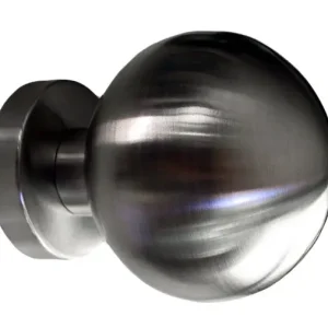 Bestel Nu Pomolo in acciaio inox satinato Saguatti INOX69 /MB r r r Pomolo in acciaio inox satinato r Dotato di sistema di fissaggio brevettato con base in nylon a ghiera dentata e vite r Disponibile nella dimensione ø 50 - 70 mm r r r
DIMENSIONI POMOLO ø 50 MM r r r r
DIMENSIONI POMOLO ø 70 MM r r r
", "sku" "09521728", "brand" { "@type" "Thing", "name" "SAGUATTI" }, "offers" { "@type" "Offer", "priceCurrency" "EUR", "price" "44.15", "itemCondition" "http //schema.org/NewCondition", "availability" "http //schema.org/InStock", "url" "https //www.toolshopitalia.it/shop/pomolo-in-acciaio-inox-satinato-saguatti-inox69-mb-o-mm-70", "seller" { "@type" "Organization", "name" "ToolShop Italia - Ferramenta Online" } }
}