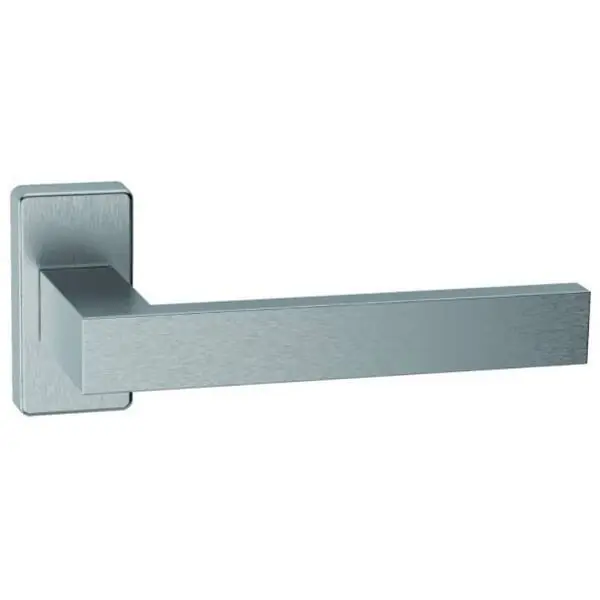 Exclusieve Aanbieding Maniglia in acciaio inox per porta Reguitti Kyoto Q18 con rosetta rettangolare r r
Coppia maniglie in Acciaio inox Aisi 304 r r r Lunghezza impugnatura 136 mm r Sporgenza impugnatura 62 mm r Spessore rosetta rettangolare 10 mm r Dimensioni rosetta rettangolare 62x31 mm r r r
Contenuto della confezione r r r 1 coppia di maniglia r 1 pezzo perno quadro 8 r 2 pezzi grani di fissaggio r 1 pezzo chiave esagonale per grani r 1 confezione viti panel r r r
Bocchetta fornita a parte r
", "sku" "09814264", "brand" { "@type" "Thing", "name" "REGUITTI" }, "offers" { "@type" "Offer", "priceCurrency" "EUR", "price" "35.25", "itemCondition" "http //schema.org/NewCondition", "availability" "http //schema.org/InStock", "url" "https //www.toolshopitalia.it/shop/maniglieria/maniglia-in-acciaio-inox-per-porta-reguitti-kyoto-q18-con-rosetta-rettangolare", "seller" { "@type" "Organization", "name" "ToolShop Italia - Ferramenta Online" } }
}