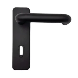 Gereduceerde Prijs Maniglia con Placca Foro Cilindro Chiave NINZ 4211101.001 – Compatibile con Porte UNIVER, PROGET, REVER r r
La maniglia con placca NINZ 4211101.001 è un accessorio originale progettato per l’installazione su porte metalliche multiuso e tagliafuoco delle linee UNIVER, PROGET e REVER. r r
Dotata di foro per cilindro europeo, questa maniglia è ideale per applicazioni che richiedono la chiusura a chiave, offrendo robustezza, ergonomia e conformità alle normative in materia di sicurezza. r r
Caratteristiche principali r r r Compatibilità certificata Progettata per essere perfettamente compatibile con le porte NINZ UNIVER, PROGET e REVER, sia in nuove installazioni che in sostituzioni. r Foro cilindro chiave europeo La placca è predisposta con foro per cilindro profilato, consentendo l’integrazione di sistemi di chiusura a chiave. r Materiale resistente Costruita in acciaio verniciato o lega metallica antiurto (specificare se disponibile), garantisce resistenza all’usura, alla corrosione e all’utilizzo frequente. r Design ergonomico Maniglia a leva con presa comoda e fluida, progettata per un uso sicuro anche in ambienti ad alto traffico. r Facile installazione Fornita con viti e accessori per un montaggio semplice su predisposizione standard NINZ. r r r
Specifiche tecniche r r r Marca NINZ r Codice prodotto 4211101.001 r Compatibilità Porte UNIVER, PROGET, REVER r Tipo foro Foro per cilindro europeo (profilo chiave) r Materiale Tecnopolimero r Colore Nero r Installazione Interna ed esterna r Fornitura Maniglia con placca r r r
Applicazioni ideali r r r Edifici pubblici, industriali e civili r Porte tagliafuoco REI r Porte multiuso per magazzini, uffici, locali tecnici r r r
Perché scegliere la Maniglia NINZ 4211101.001? r r
Affidabilità, durata e piena compatibilità con le principali linee di porte NINZ rendono questa maniglia con placca la scelta ideale per garantire funzionalità, sicurezza e conformità normativa. Perfetta per interventi professionali o sostituzioni rapide in impianti esistenti r
", "sku" "09197961", "brand" { "@type" "Thing", "name" "NINZ Firedoors" }, "offers" { "@type" "Offer", "priceCurrency" "EUR", "price" "18.65", "itemCondition" "http //schema.org/NewCondition", "availability" "http //schema.org/InStock", "url" "https //www.toolshopitalia.it/shop/porte-tagliafuoco-e-accessori/maniglia-con-placca-foro-cilindro-chiave-ninz-4211101-001", "seller" { "@type" "Organization", "name" "ToolShop Italia - Ferramenta Online" } }
}
