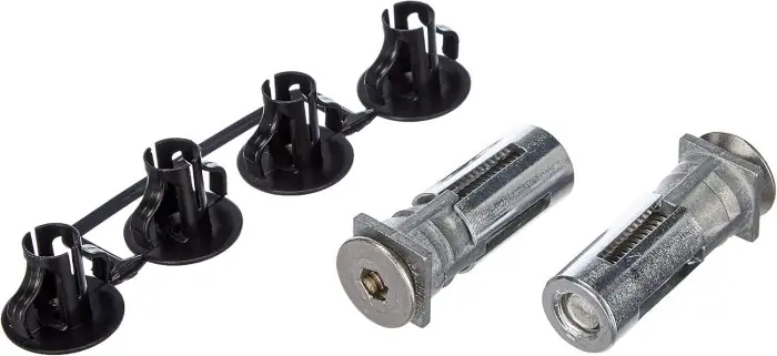 Tasselli QUICK-FIX Locinox per fissaggi su tubolare in ferro e lamierati (confezione 2 pezzi) r r r La nuova generazione di Quick-Fix può essere riutilizzata completamente molte volte grazie al suo design innovativo. r Una volta montato, il Quick-Fix lo mantiene la posizione nel profilo, anche se il Quick-Fix è svitato. r In questo modo il Quick-Fix garantisce un montaggio facile, veloce ed estremamente robusto, che resiste ad una forza di trazione non inferiore a 1.000 kg. r Per profili con spessore fino a 5 mm r Sistema di montaggio brevettato in acciaio inossidabile r Resistenza allo strappo in trazione fino a 1000 Kg r Estensore 24 x 14 mm r Vite M8 x 40 r r
", "sku" "09801080", "brand" { "@type" "Thing", "name" "LOCINOX" }, "offers" { "@type" "Offer", "priceCurrency" "EUR", "price" "6.05", "itemCondition" "http //schema.org/NewCondition", "availability" "http //schema.org/InStock", "url" "https //www.toolshopitalia.it/shop/tasselli-e-fissaggi/tasselli-quick-fix-locinox-per-fissaggio-su-tubolare-in-ferro-e-lamiere-2-pezzi", "seller" { "@type" "Organization", "name" "ToolShop Italia - Ferramenta Online" } }
} Premium