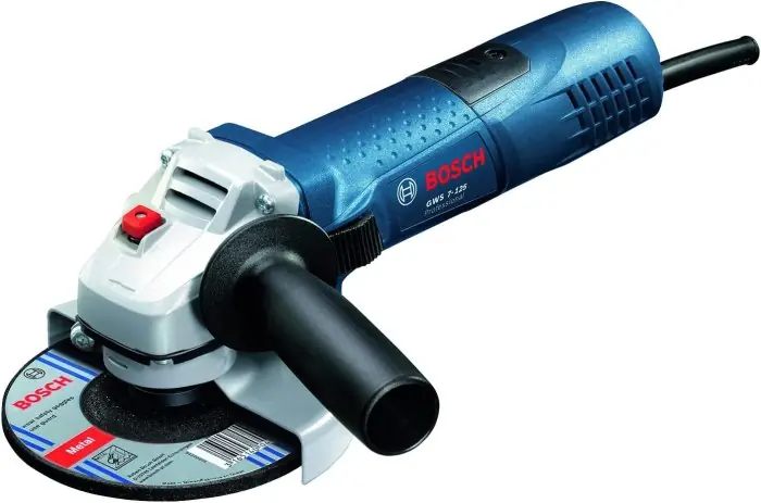 Smerigliatrice angolare Bosch Professional GWS 7-125 720W r r r Grazie all‘innovativo motore Champion di cui è dotata, la GWS 7-125 permette di eseguire lavori impegnativi con maggio facilità e minor dispendio di tempo. r r r
CARATTERISTICHE r r r Nuovi carboncini in grafite sintetica nelle spazzole r Speciali prese d‘aria sviluppate per garantire un miglior raffreddamento dell‘utensile r Impugnatura compatta che consente una presa migliore da parte dell‘utilizzatore e ne favorisce l‘utilizzo anche per la smerigliatura di superfici impegnative. r Peso e design ridotto che ne garantiscono una maneggevolezza eccezionale. r Vibrazioni minime che contribuiscono ad alleggerire il lavoro prolungato. r r r
SCHEDA TECNICA r r r Potenza 720 W r N° giri a vuoto 11.000 giri /min r Coppia massima (mat. Duri /teneri) 34 /18 Nm r Diametro disco 115-125 mm r Filettatura alberino M14 r Peso 1,9 kg r r
", "sku" "09715127", "brand" { "@type" "Thing", "name" "BOSCH PROFESSIONAL" }, "offers" { "@type" "Offer", "priceCurrency" "EUR", "price" "96.90", "itemCondition" "http //schema.org/NewCondition", "availability" "http //schema.org/InStock", "url" "https //www.toolshopitalia.it/shop/smerigliatrici-e-mole/smerigliatrice-angolare-bosch-professional-gws-7-125-720w", "seller" { "@type" "Organization", "name" "ToolShop Italia - Ferramenta Online" } }
} Betrouwbaar