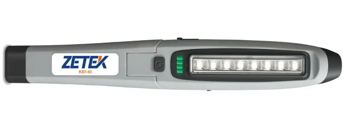 Gecertificeerd Torcia lampada led ricaricabile usb con base magnetica ZETEK KB140 r r r r r Potente, flessibile, soft touch. r Compatta e maneggevole, si reclina nella direzione desiderata. r Grazie ai magneti e al gancio estraibile, può essere appesa ovunque. r r r
Caratteristiche r r r 1 interruttore, 2 funzioni SMD LED e spot r Sorgente luminosa 8 x SMD LED + 1 spot LED r Il corpo luminoso flette di 150° r Flusso luminoso 400 lumen r Luminanza frontale 520 Lux a 50 cm r Batteria 3,7V 2600mAh Litio ricaricabile r Autonomia 3 ore r Tempo di ricarica completa 3,5 h r Indicatore dello stato di carica della batteria r Gancio integrato estraibile r 2 magneti incorporati r r
", "sku" "09778573", "brand" { "@type" "Thing", "name" "ZETEK" }, "offers" { "@type" "Offer", "priceCurrency" "EUR", "price" "58.40", "itemCondition" "http //schema.org/NewCondition", "availability" "http //schema.org/InStock", "url" "https //www.toolshopitalia.it/shop/torce-e-fari-led/torcia-lampada-led-ricaricabile-usb-con-base-magnetica-zetek-kb140", "seller" { "@type" "Organization", "name" "ToolShop Italia - Ferramenta Online" } }
}