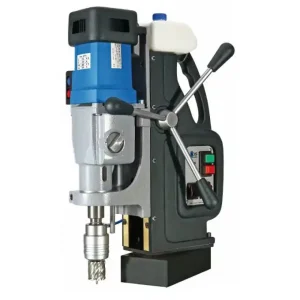 Hete Deal Trapano perforatore a base elettromagnetica SERIE "ProfiPLUS" BDS Maschinen MAB 845 SB r r
CARATTERISTICHE r r r Con base orientabile longitudinalmente di 20 mm e lateralmente 30° + 30° r Prestazioni ottimali e flessibilità per impieghi nell’impiantistica e costruzioni meccaniche. r Meccanismo di rotazione della base magnetica su due assi per un perfetto centraggio del foro r Possibilità di posizionamento e centratura foro a base magnetica inserita. r Foratura con frese a corona negli spessori 30, 55 e 110 mm r Adatto all’impiego con punte coniche, alesatori, svasatori e maschiatori r r r
DOTAZIONE DI SERIE r r r 1 Mandrino cambio rapido r KEYLESS, 19 mm Weldon (3 /4") r 1 Mandrino industriale r CM 3 / 32 mm Weldon (1 1 /4") r 2 Espulsori ZAK 075 + 090 r 2 Espulsori ZAK 100 + 120 r 1 cassa trasporto con ruote r 1 catena di sicurezza r 1 chiave esagonale 6 mm r 1 Cacciaconi CM 3 r 1 manuale istruzioni r r r r
CARATTERISTICHE TECNICHE r r r Potenza motore 1.800 Watt r Alimentazione 230V AC, 50-60 Hz r Corsa della slitta 255 mm r Dimensioni magnete 110 x 220 x 54 mm r Peso 25 kg r Mandrino industriale CM 3, 32 mm Weldon (1 1 /4") r Mandrino cambio rapido KEYLESS, 19 mm Weldon (3 /4") r Cono Morse CM 3 r Velocità 1 40 – 110 min-1 r Velocità 2 65 – 175 min-1 r Velocità 3 140 – 360 min-1 r Velocità 4 220 – 600 min-1 r Lubrificazione automatica di serie si r Frizione si r Controllo della coppia si r Controlli elettronici “full wave” si r Indicatore adesione magnete si r Protezione termica si r Rotazione destra /sinistra si r Indicatore usura carboncini si r Frese a corona prof. 30 mm 12 – 100 mm r Frese a corona prof. 55 mm 12 – 100 mm r Frese a corona prof. 110 mm 20 – 100 mm r Punte elicoidali ≤ ø 31,75 mm r Alesatura ≤ ø 31,75 mm r Svasatura ≤ ø 50 mm r Maschiatura ≤ M30 r r r
", "sku" "09710283", "brand" { "@type" "Thing", "name" "BDS Maschinen" }, "offers" { "@type" "Offer", "priceCurrency" "EUR", "price" "2883.00", "itemCondition" "http //schema.org/NewCondition", "availability" "http //schema.org/InStock", "url" "https //www.toolshopitalia.it/shop/trapani-bds-maschinen/trapano-perforatore-con-base-elettromagnetica-profiplus-bds-maschinen-mab-845-sb", "seller" { "@type" "Organization", "name" "ToolShop Italia - Ferramenta Online" } }
}