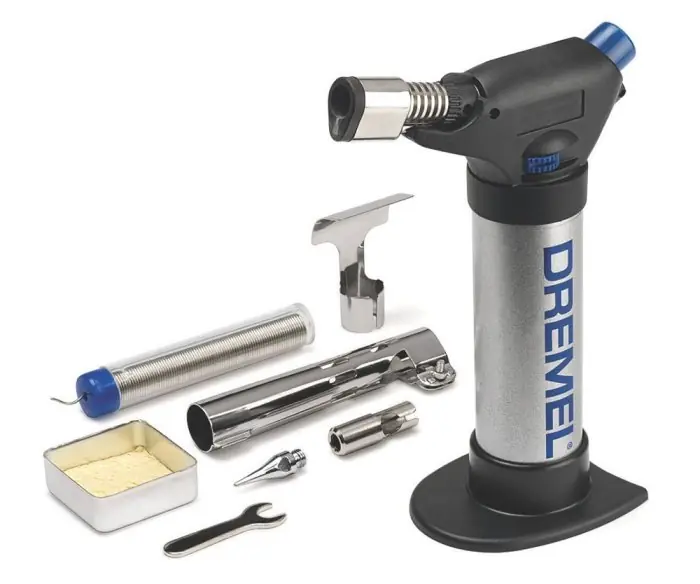 Nieuw Dremel Versaflame 2200-4 cannello per saldatura r r r Dremel VersaFlame 2200-4 è l‘unico cannello di saldatura fisso con catalizzatore e testa di saldatura multiuso. È il cannello di saldatura più versatile del mercato. r Particolarmente efficace per le applicazioni fai-da-te. r Dremel VersaFlame è alimentato a gas butano liquido per consentire un riscaldamento rapido e una ricarica veloce. r Le applicazioni sono le seguenti saldatura, termoretrazione, brasatura, ecc. r r r
Contenuto della Confezione r r r Dremel VersaFlame r Manuale di istruzioni r Valigetta in metallo r Catalizzatore r Punta per saldatura r Regolatore estensione fiamma r Deflettore r Stagno per saldatura con tappo blu r Spugna di saldatura + scatola spugna r Presentazione r r r
Specifiche tecniche r r r Peso 0,227 kg r Accensione Piezoelettrica r Tempo di combustione 75 min r Capacità serbatoio 42ml / 22g r Temperatura 1200 °C (aria aperta)680 – 1000 °C (aria calda)550 °C (punte) r Codice prodotto F0132200JA r Codice EAN 8710364042081 r r
", "sku" "09653832", "brand" { "@type" "Thing", "name" "DREMEL" }, "offers" { "@type" "Offer", "priceCurrency" "EUR", "price" "63.65", "itemCondition" "http //schema.org/NewCondition", "availability" "http //schema.org/InStock", "url" "https //www.toolshopitalia.it/shop/utensili-dremel/dremel-versaflame-2200-4-cannello-di-saldatura-e-brasatura", "seller" { "@type" "Organization", "name" "ToolShop Italia - Ferramenta Online" } }
}