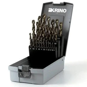 Serie di 25 punte per trapano rettificate (1-13 mm) KRINO 01229302 Speedmaster r r
Micropunta autocentrante r r
Partenza del taglio senza problemi, evitando rotture o grave usura iniziale della punta r r r r r
Doppia coppia di taglienti r r r con spoglia variabile maggiore capacità di taglio,alta durata dei taglienti r r r r
Coppia di rompitruciolo r r r grande capacità di estrazione dei trucioli, preservando il filo tagliente più a lungo r r r
ART. 01229302 r r r r Ø 1÷13 x 0,5 mm r quantità punte 25 pezzi r r r r r
", "sku" "00512275", "brand" { "@type" "Thing", "name" "KRINO" }, "offers" { "@type" "Offer", "priceCurrency" "EUR", "price" "115.50", "itemCondition" "http //schema.org/NewCondition", "availability" "http //schema.org/OutOfStock", "url" "https //www.toolshopitalia.it/shop/punte-hss/serie-25-punte-trapano-rettificate-1-13-mm-speedmaster-krino-01229302", "seller" { "@type" "Organization", "name" "ToolShop Italia - Ferramenta Online" } }
} Populair