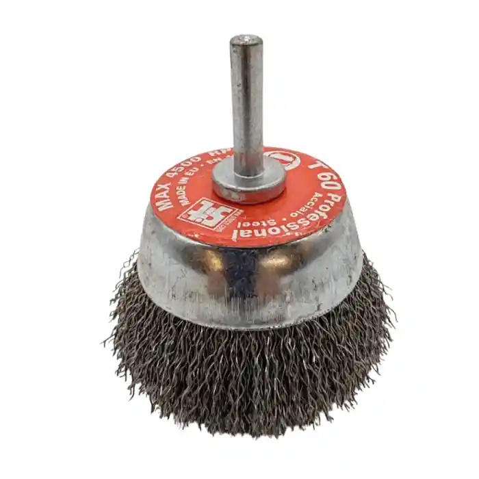 Hete Deal Spazzola a tazza per trapano in acciaio ondulato con gambo ø 6x25 mm ART. T50-T60-T70 r r r Spazzole a tazza con gambo per trapano in acciaio ondulato ad altissima densità di filo. r Ideali per superfici piane, in acciaio ondulato ad altissima resistenza. r Applicazioni Lavori pesanti di sverniciatura. r ø gambo 6x25 mm r RPM max 4500 /min r r
", "sku" "00392952", "brand" { "@type" "Thing", "name" "SIT Tecnospazzole" }, "offers" { "@type" "Offer", "priceCurrency" "EUR", "price" "6.90", "itemCondition" "http //schema.org/NewCondition", "availability" "http //schema.org/InStock", "url" "https //www.toolshopitalia.it/shop/spazzola-a-tazza-per-trapano-in-acciaio-ondulato-con-gambo-o-6x25-mm-o-mm-50-0", "seller" { "@type" "Organization", "name" "ToolShop Italia - Ferramenta Online" } }
}