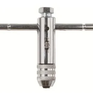 Beperkte Voorraad GIRAMASCHI corto a CRICCHETTO KRINO 15010 GR2 L 100 (maschi ø 5-12 mm) r r r r
FINITURA ACCIAIO CROMATO r r r Il giramaschio a cricchetto è ideale nell’utilizzo in spazi ristretti perché non necessita di compiere un giro completo intorno al suo asse, ma può essere utilizzato compiendo piccoli movimenti in avanti e indietro. r Per un corretto utilizzo del giramaschio si consiglia di verificare, una volta inserito e serrato il maschio senza forzare, la buona coassialità tra maschio a mano e preforo da filettare eventuali disallineamenti portano a filettature inclinate o anche alla rottura del maschio. r Il giramaschio a cricchetto reversibile non deve essere sottoposto ad eccessivi sforzi di torsione (es. allungando i bracci di leva con tubi o prolunghe) i nottolini interni sono infatti adeguatamente studiati e dimensionati per sopportare carichi limitati. r r
", "sku" "00176057", "brand" { "@type" "Thing", "name" "KRINO" }, "offers" { "@type" "Offer", "priceCurrency" "EUR", "price" "15.30", "itemCondition" "http //schema.org/NewCondition", "availability" "http //schema.org/InStock", "url" "https //www.toolshopitalia.it/shop/utensili-per-filettatura/giramaschi-corto-a-cricchetto-krino-15010-gr2-5-12", "seller" { "@type" "Organization", "name" "ToolShop Italia - Ferramenta Online" } }
}