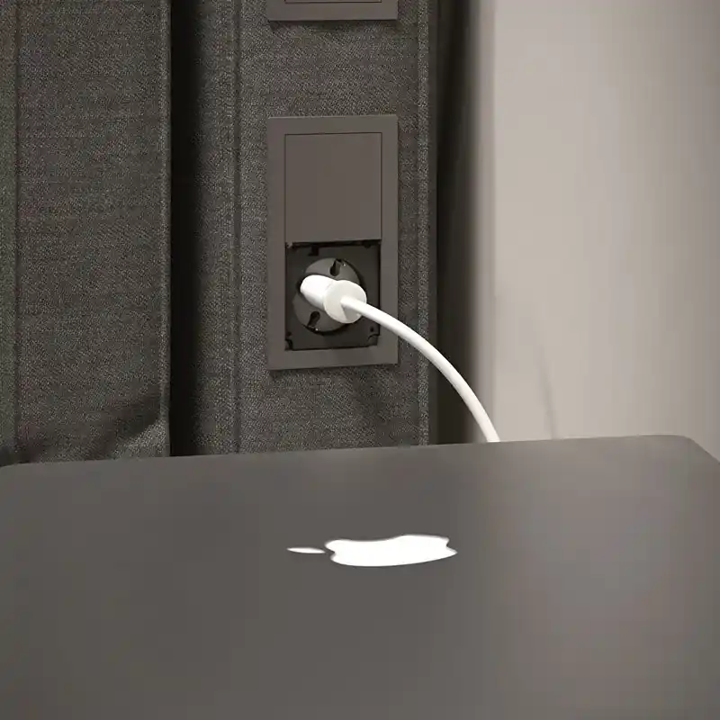 Presa di rete Versahit + colore nero usb Laatste Kans
